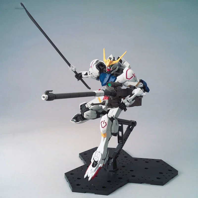 반다이 오리지널 MG 1/100 시드 건담 BARBATOS 애니메이션 액션 피규어 조립 모델 키트, 로봇 수집 취미 장난감, 어린이용 선물