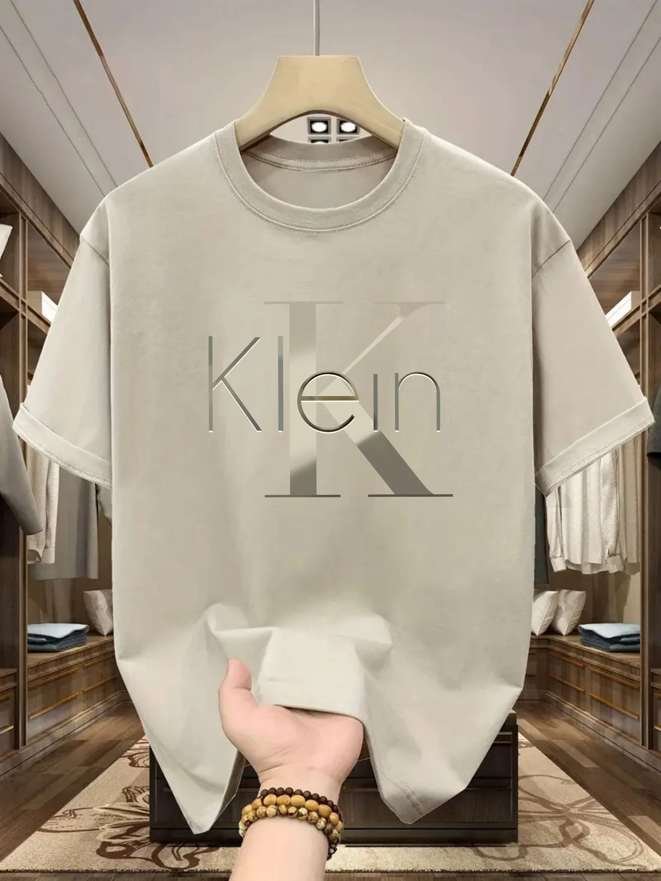 Sommer-T-Shirt für Damen und Herren mit Metallbuchstaben-"K"-Muster, aus Baumwollstoff, geeignet für lässigen Street-Style im Sommer. – Detail 8