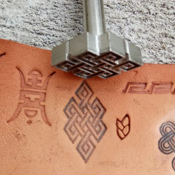 

chinese knot pattern classic handmade leather engraved carving tool,high grade leather craft stamping molding tool