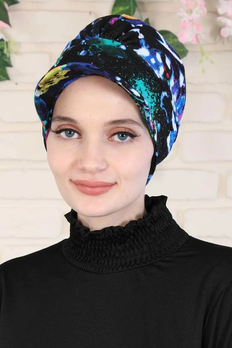 Pola Topi Galaxy Combed