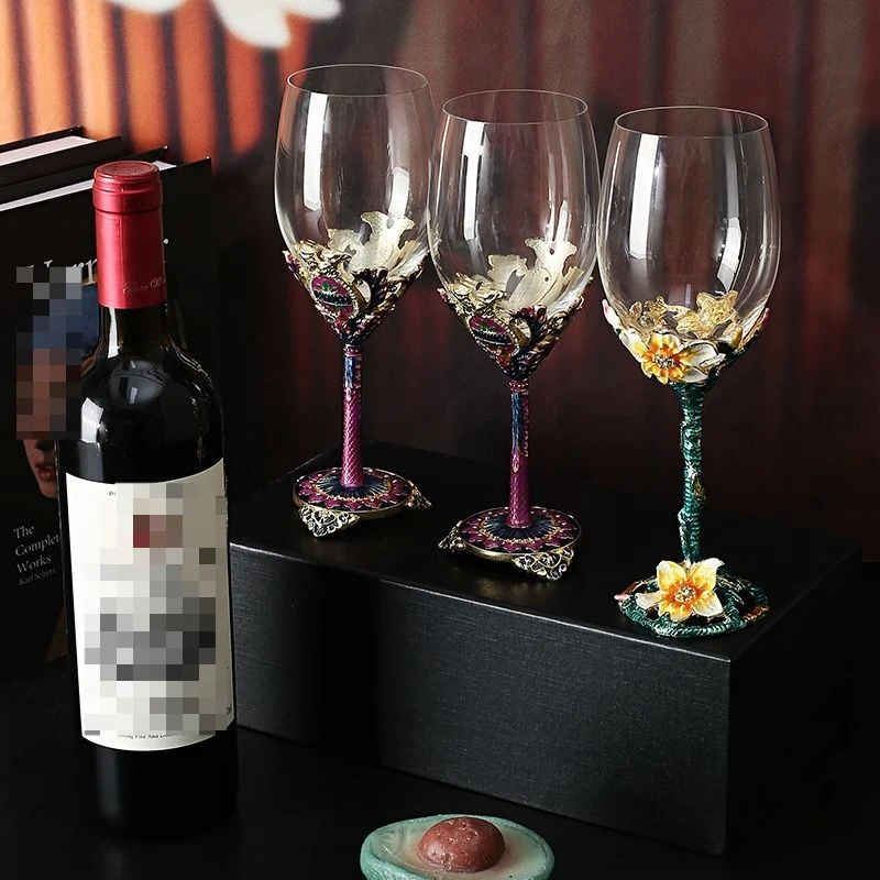 Creative Enamel Crystal Wine Glass for Home Tasting, European-Style Goblet with Artistic Detail, Elegant Glassware Daily Vintage