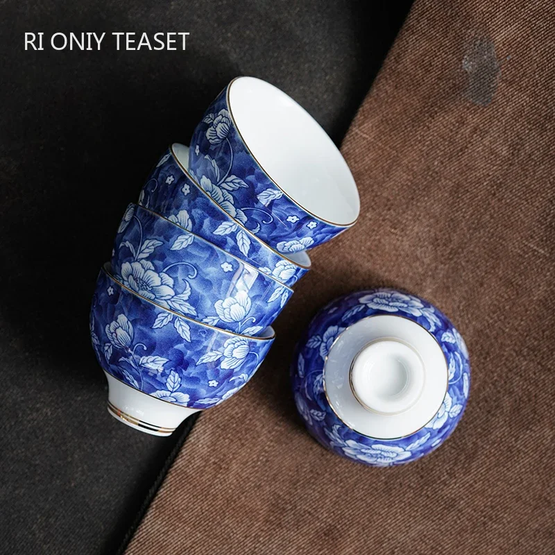 

1 Pcs Chinese Hand-painted Blue and White Porcelain Teacup Meditation Cup Boutique Handmade Ceramic Tea Bowl Tea Set Master Cup