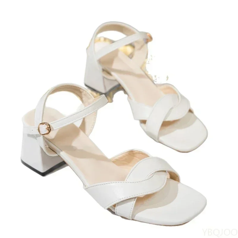 المرأة حجم كبير ساحة تو كعب سميك الصنادل 2025 صيف جديد عالية الكعب أحذية الحفلات مريحة لينة سوليد الصنادل المألوف