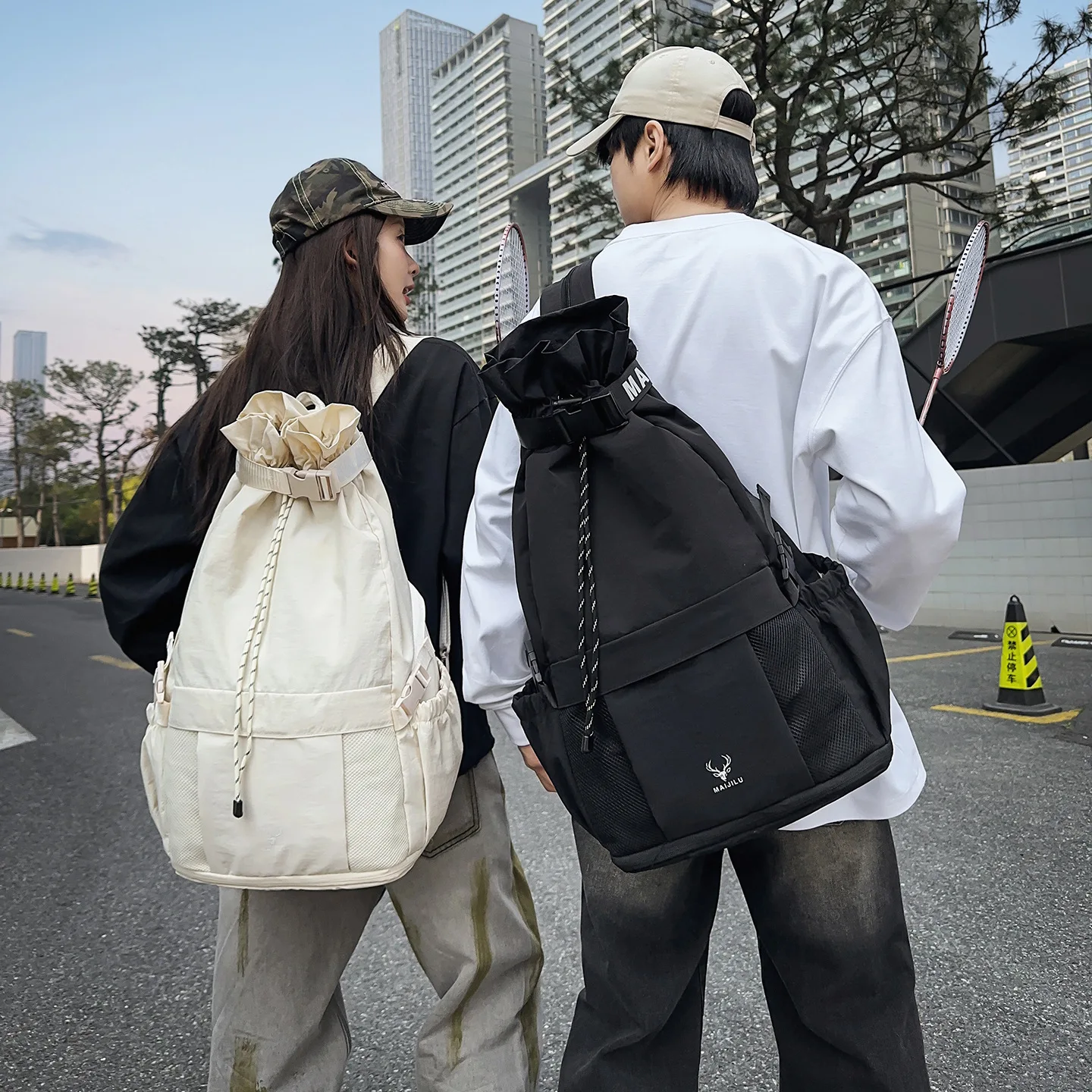 Nylon cloth lightweight overalls schoolbag women retro rope bucket bag simple and versatile large capacity sports backpack