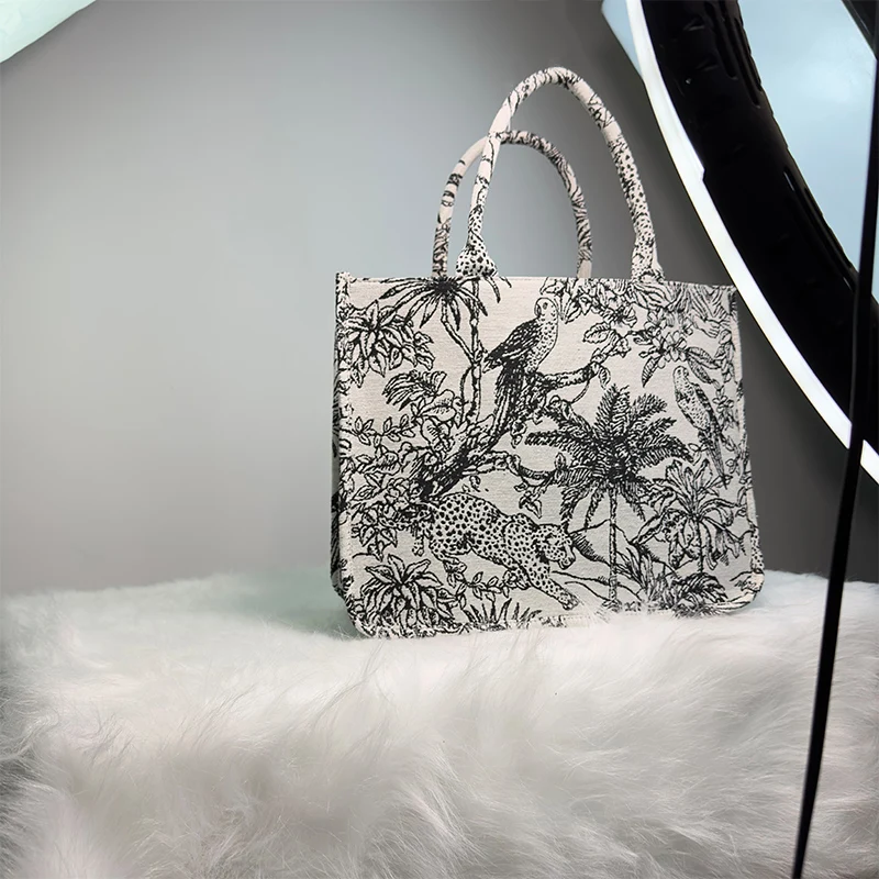 JIOMAY Fashion Trends Beach Bag for Women Animal Print Handbag Travel Inner Pocket with Zipper Embroidery Shopper Shoulder Bag