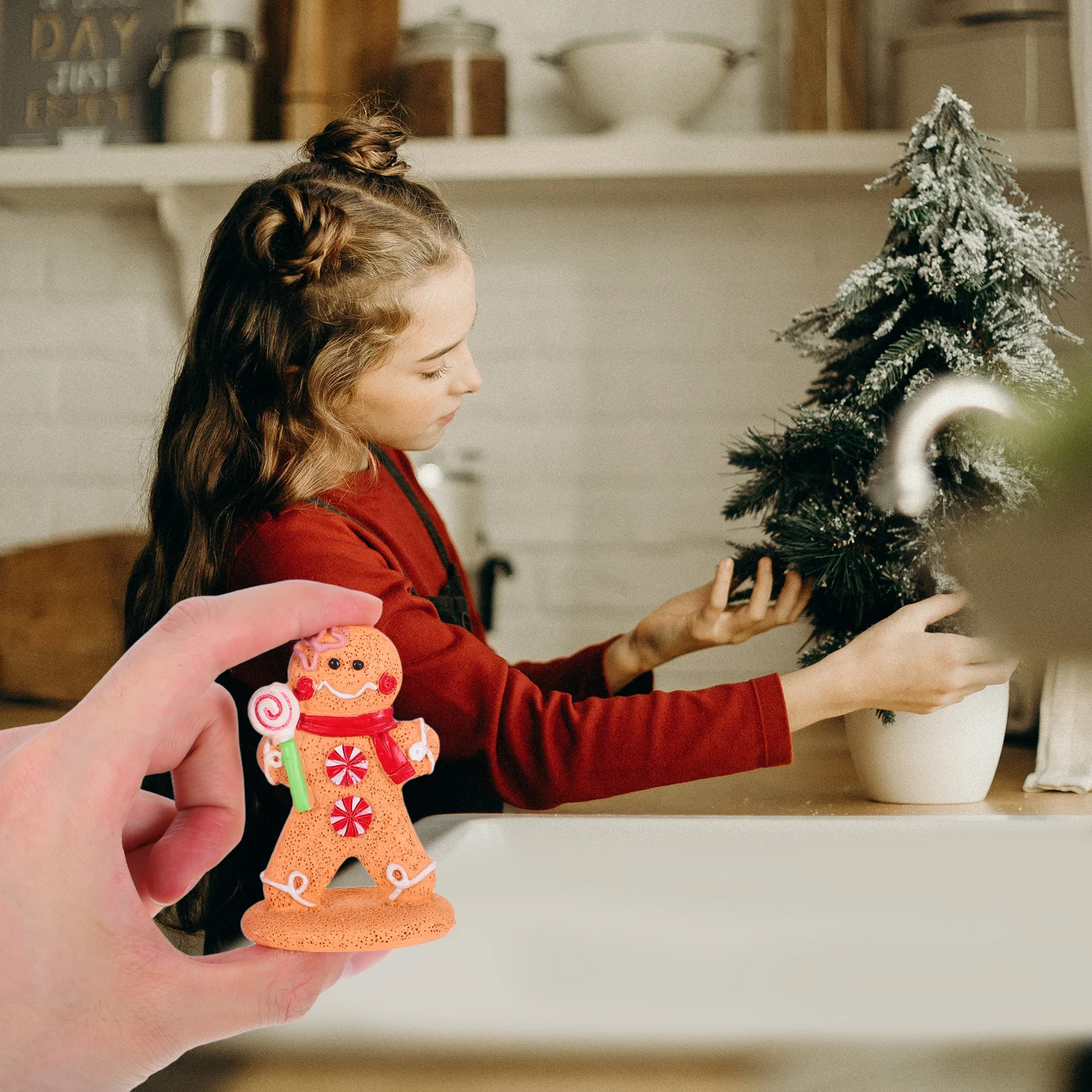 

Cute Christmas Gingerbread Man Resin Statue Holiday Table Decor for Mantel Desktop Fireplace Winter Centerpiece Festive Party