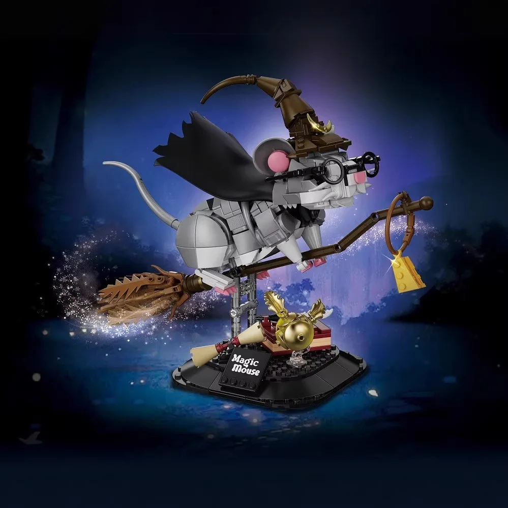 

Pirate Captain Parrot Magic Mouse Building Blocks Model Movies Series Animal Assembled Toys Ornament for Boys Birthday Gifts