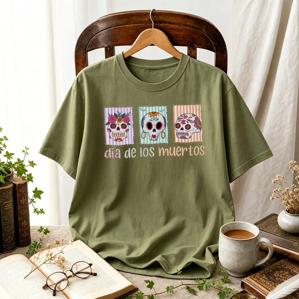 Dia De Los Muertos Three Sugar Skulls Striped Patchwork Floral Mexican Day of Dead Retro Folk Art Graphic Cotton T‑Shirt Tops