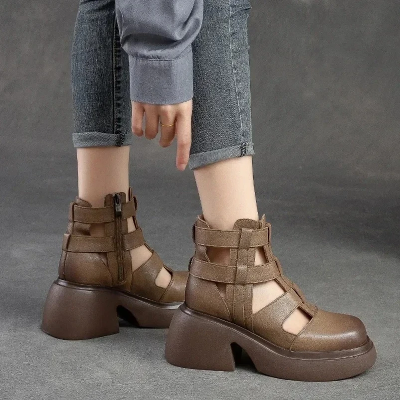 2025 النساء الصنادل أسافين الكعوب جلد طبيعي جولة تو الصيف موضة الإناث صنادل طراز جلاديتور أحذية منصة