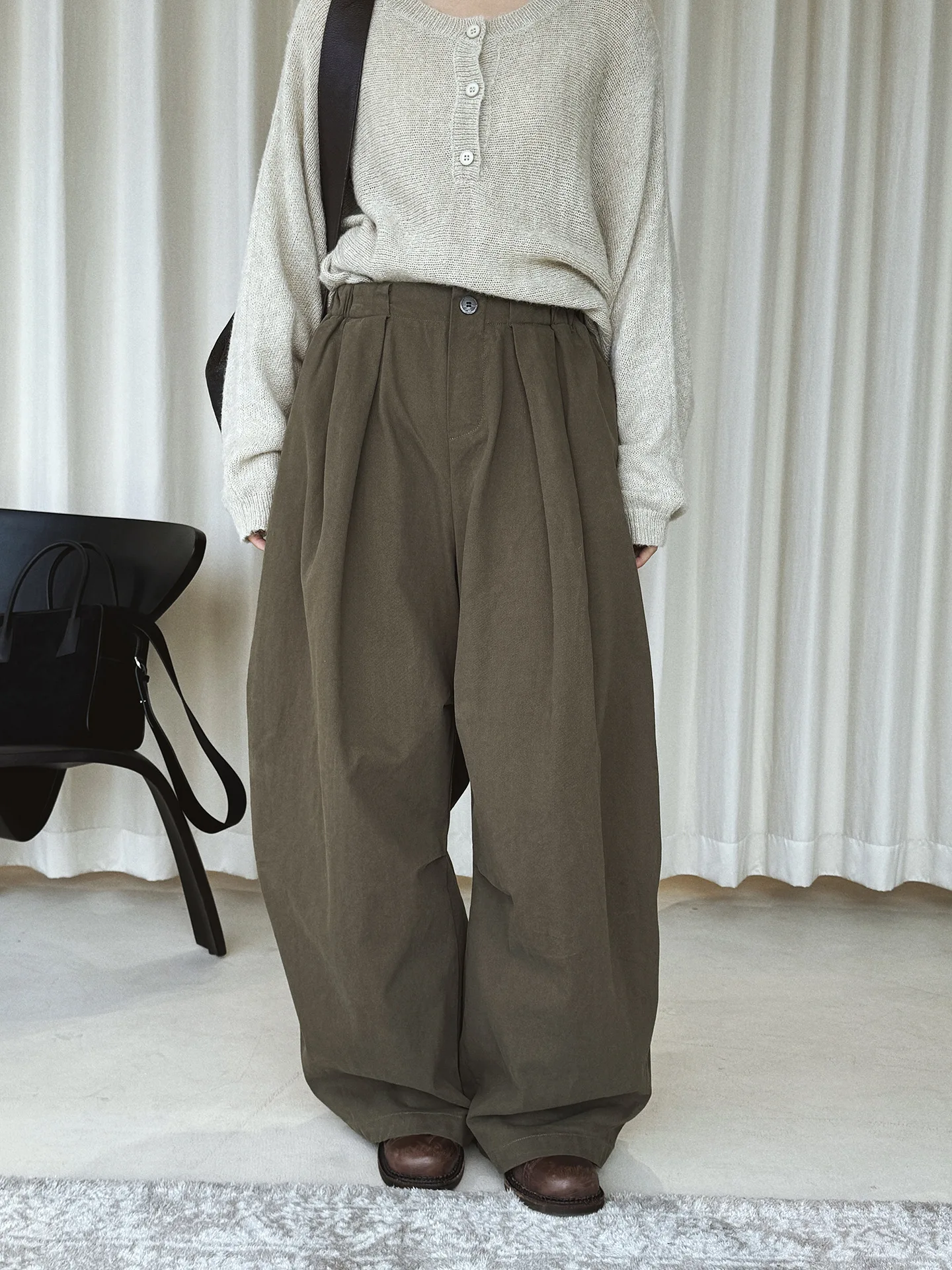 Début du printemps nouveau style de vêtements de travail rétro japonais couleur unie ample jambe large pantalons décontractés look mince pantalons décontractés pour les femmes