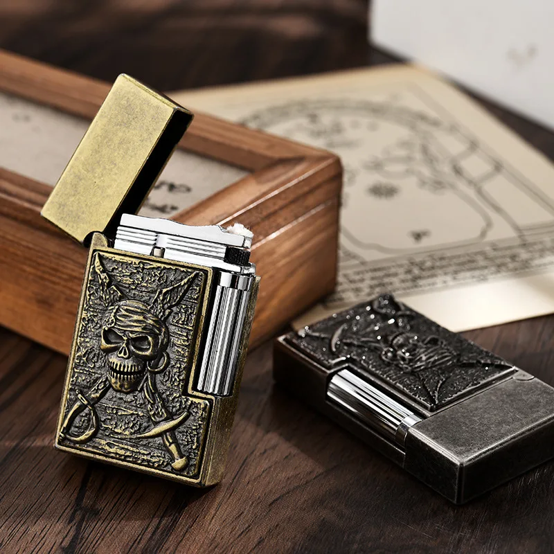 

Skull Double Knife Classic Grinding Wheel Retro Kerosene Vintage Metal Windproof Open Flame Cigar Lighter Men's High End Gift