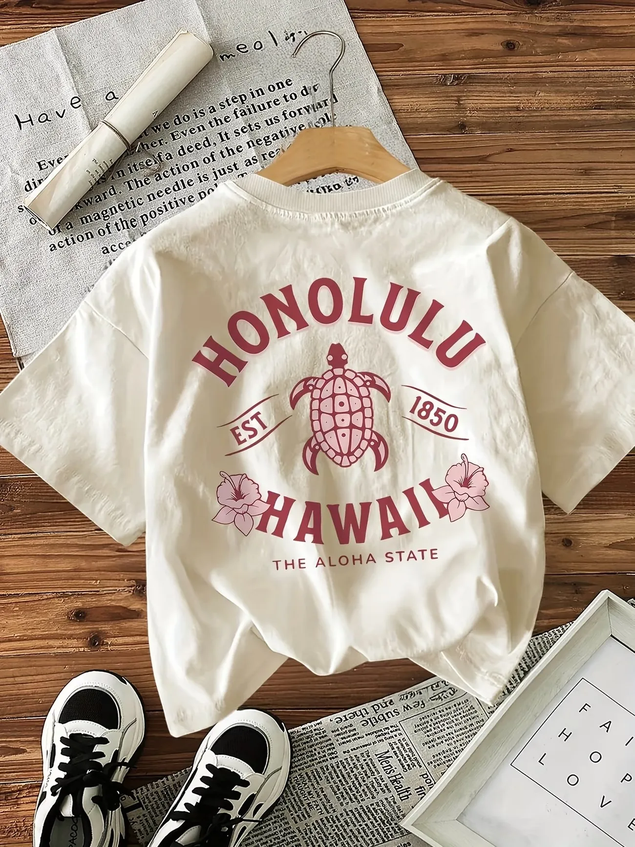 Cartoon Sea Turtle with Flower 100% Cotton Women's T-Shirt Soft Crew Neck Short Sleeve Top Vintage Shirt Vacation Clothes