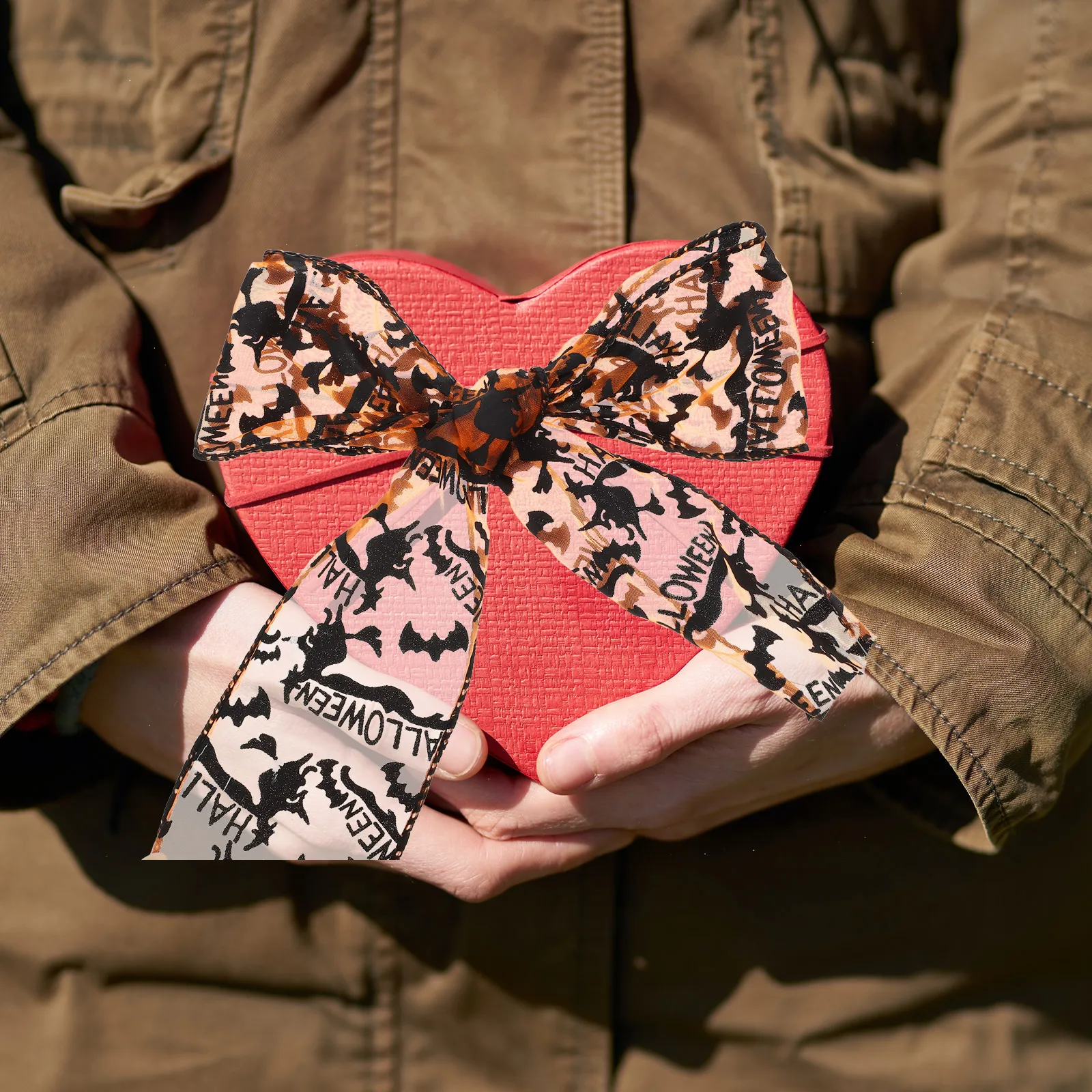 

Набор из 6 рулонов лент для рукоделия, 6 рулонов легких полиэстеровых лент для упаковки подарков, декора коробок, украшений на Хэллоуин, изготовления бантов