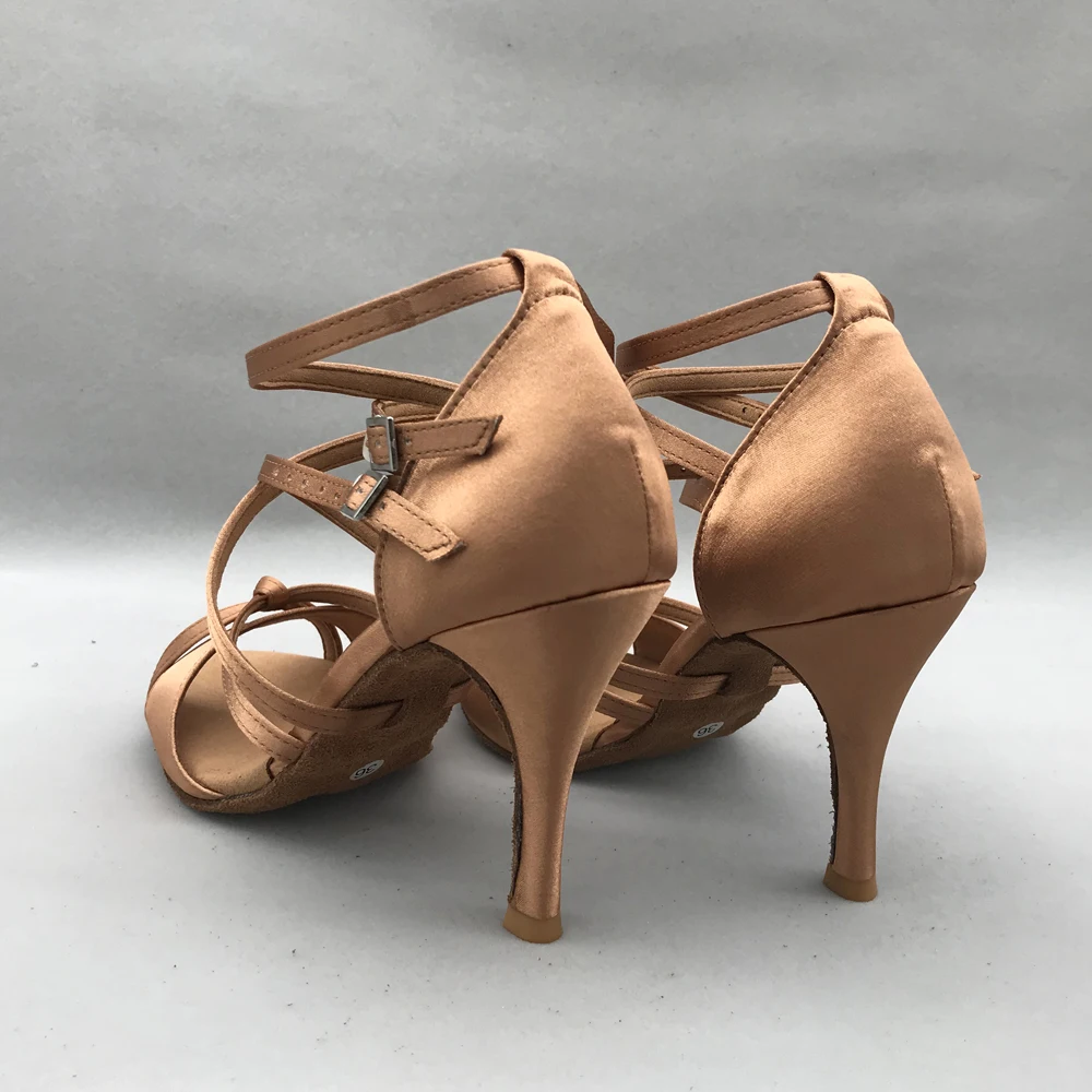 Scarpe da ballo latino da donna professionali di nuova moda scarpe da salsa da sala scarpe da tango scarpe da festa e da sposa 6209DTN spedizione