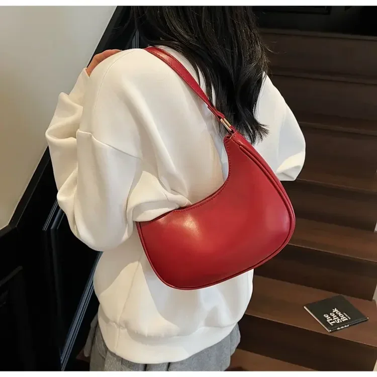 

2025 Hot! Color-Blocked Crescent Saddle - Underarm/Handheld, Premium Vibe, Joyful Statement