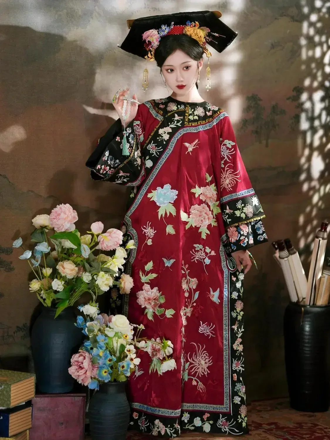 4 Colors Autumn Late Qing Dynasty Clothing Qipao Chinese Traditional Dress for Women Hanfu Exquisite Embroidered Long Cheongsam