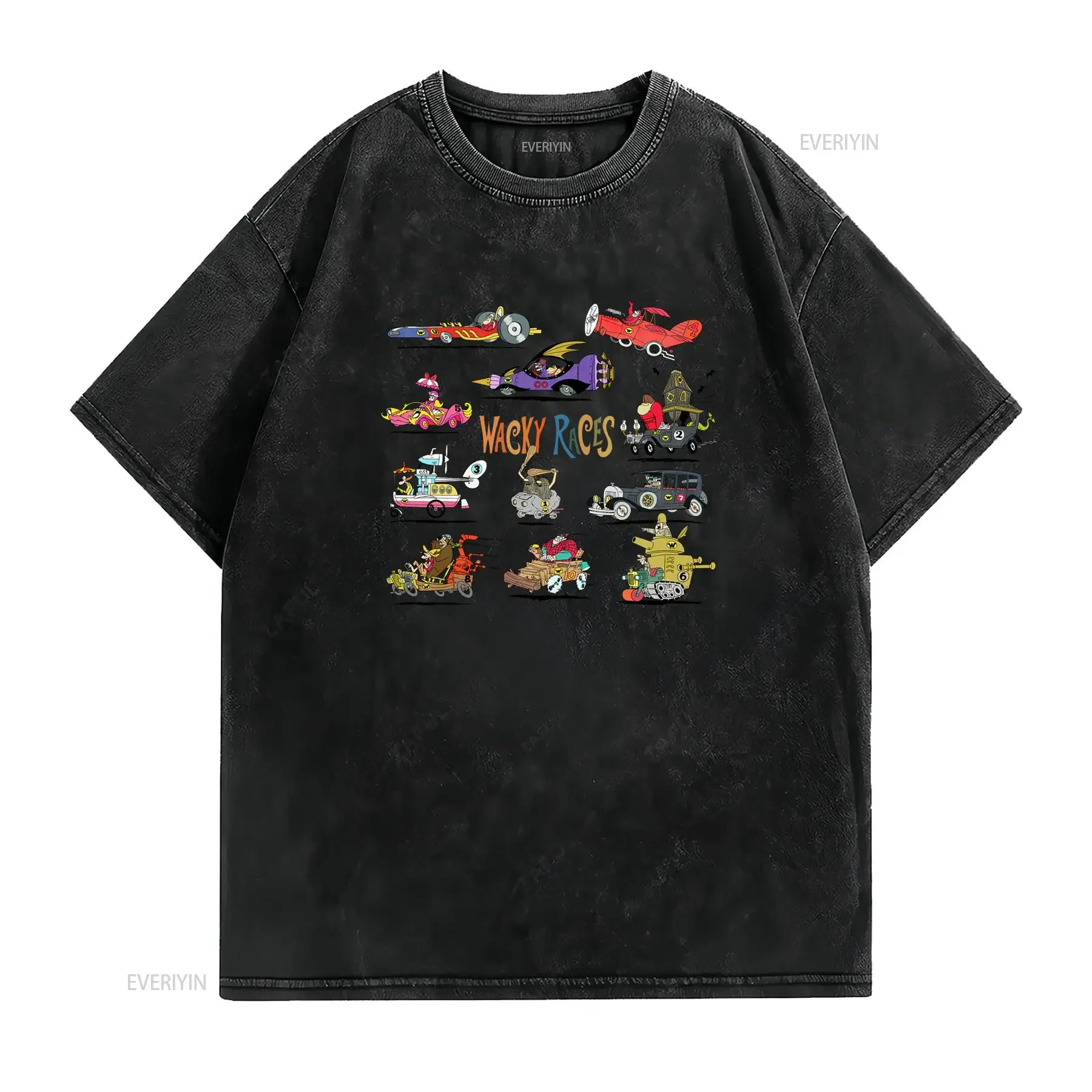 Maglietta Wacky Races con Stampa di Veicoli Colorati e Cartoon Stile Bohémien vintage Washed Stylish designer clothes graphic