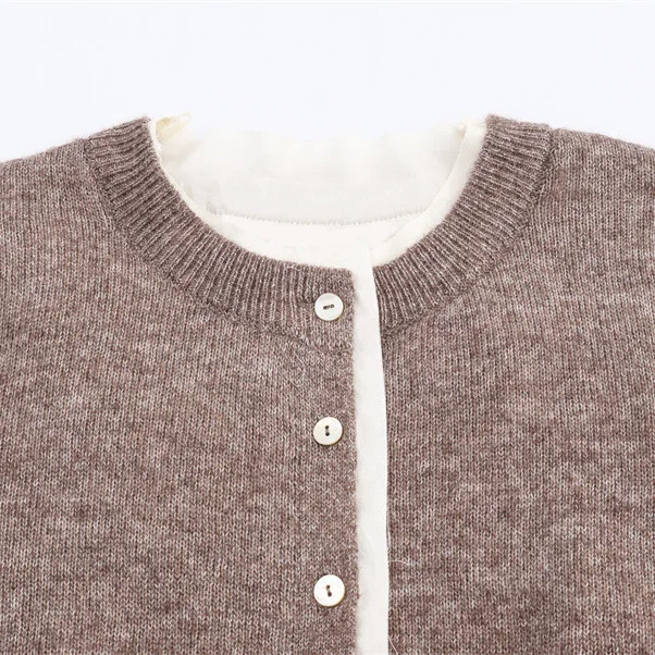 Autumn New Fashionable Simple Contrasting Knitted Jacket