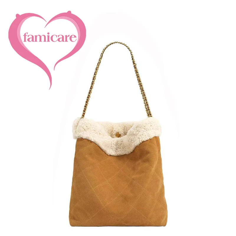 

Genuine Leather Women's Bag Wool Lamb Trash Bag 2023 New Niche Design Autumn and Winter Fashion Diamond Lattice Chain Plush Tote