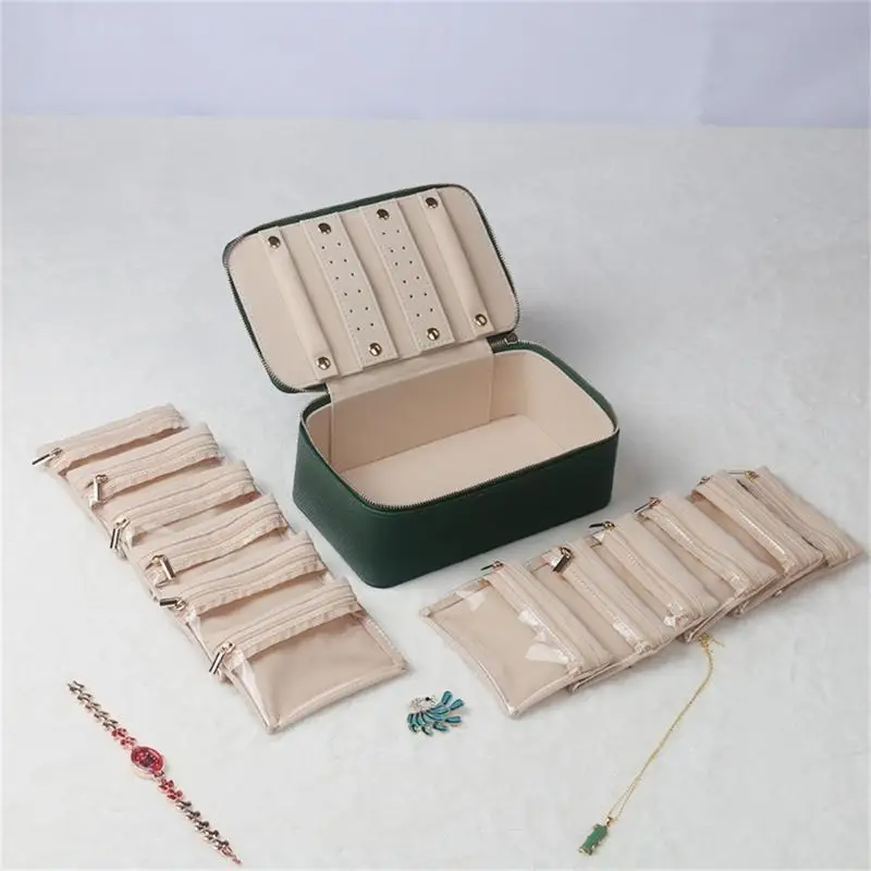 

A52E Fashionable Jewelry Holder with Clear Zippered Pocket Portable PU Leather Display Box for Rings Necklaces Accessories