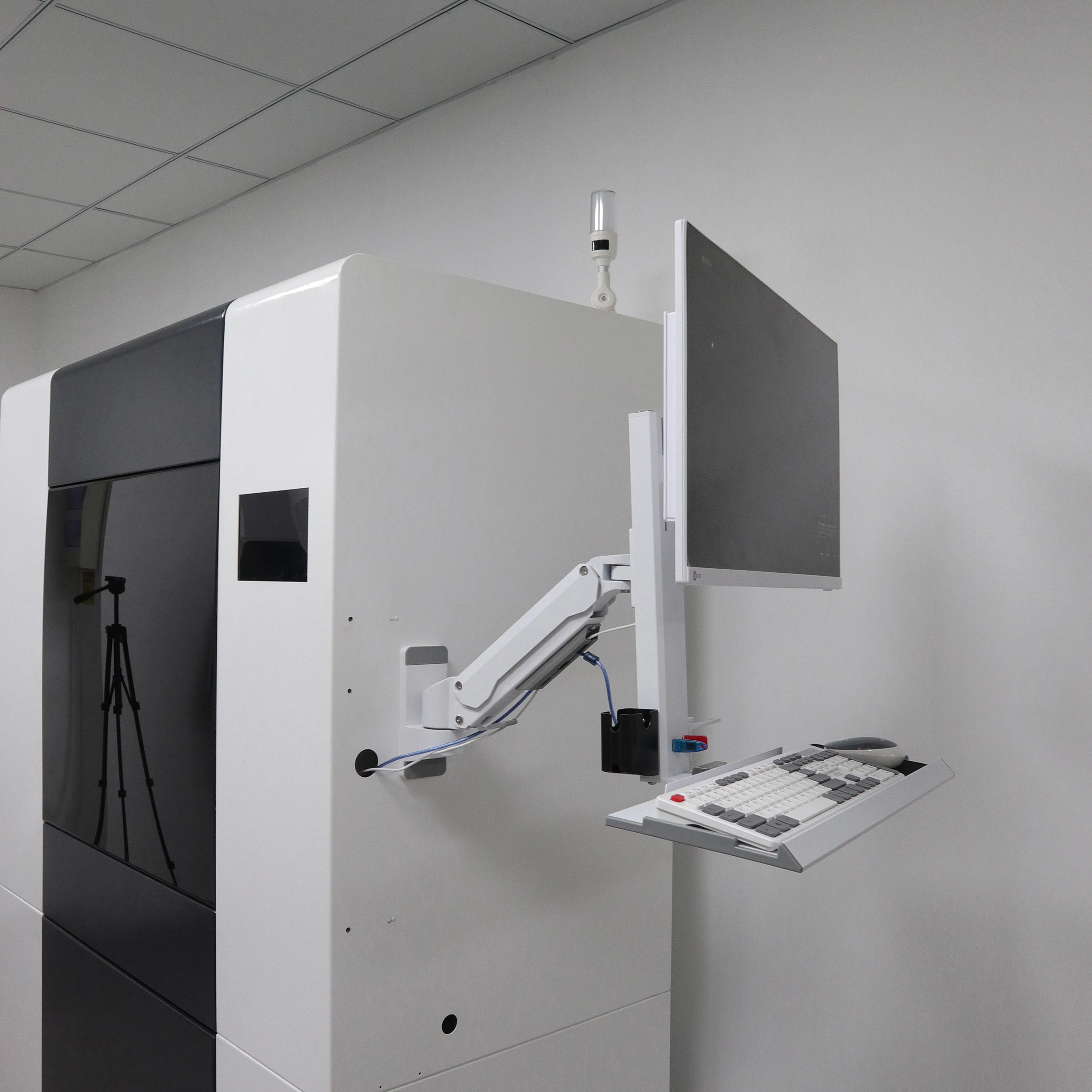 Silver Customized Factory Machine Mounted Easy Swivel  Arm New Wall-Mounted  Mounting Machine Accessory