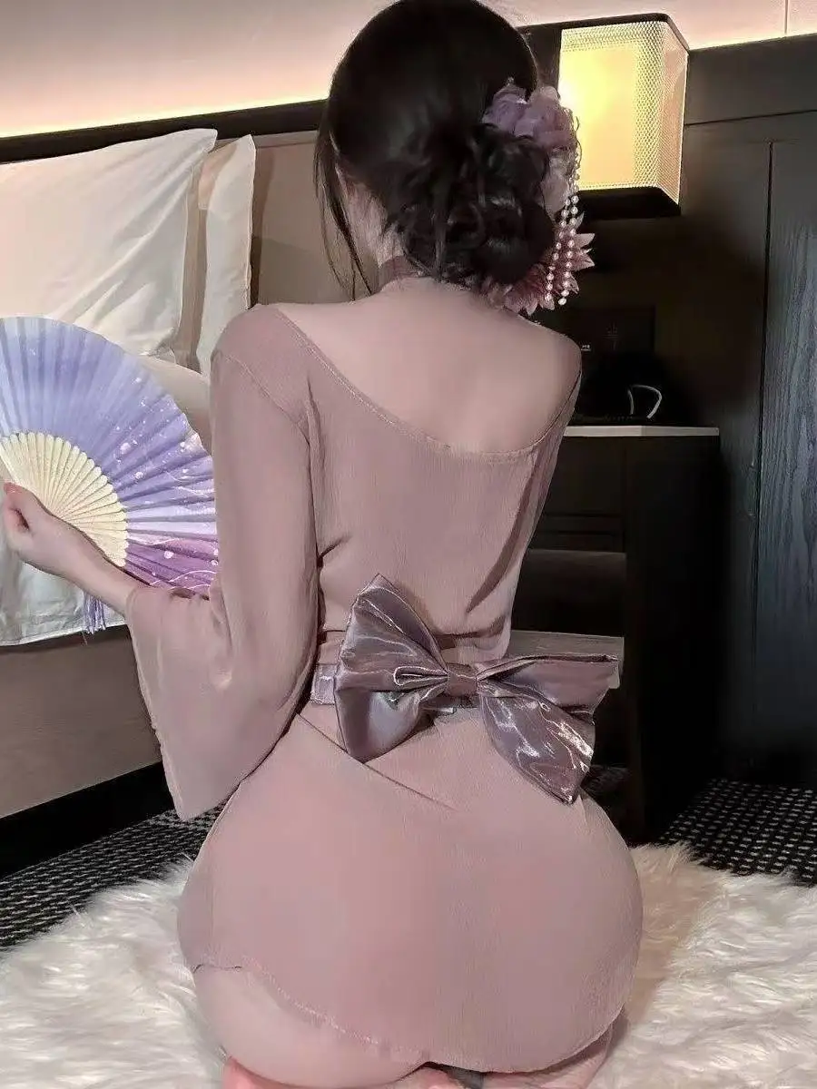 Breloque violette Sexy pour femmes, Kimono Hanfu, manches larges, épaules dénudées, dos nu, Robe de boîte de nuit, Robe de combat, 2GFZ