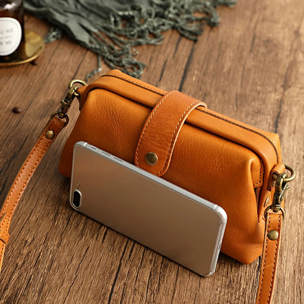 Casual Leather Shoulder Bags Retro Handmade Doctor Bag Clutch Crossbody Bag Women Vintage Style Travel Handbags Messenger