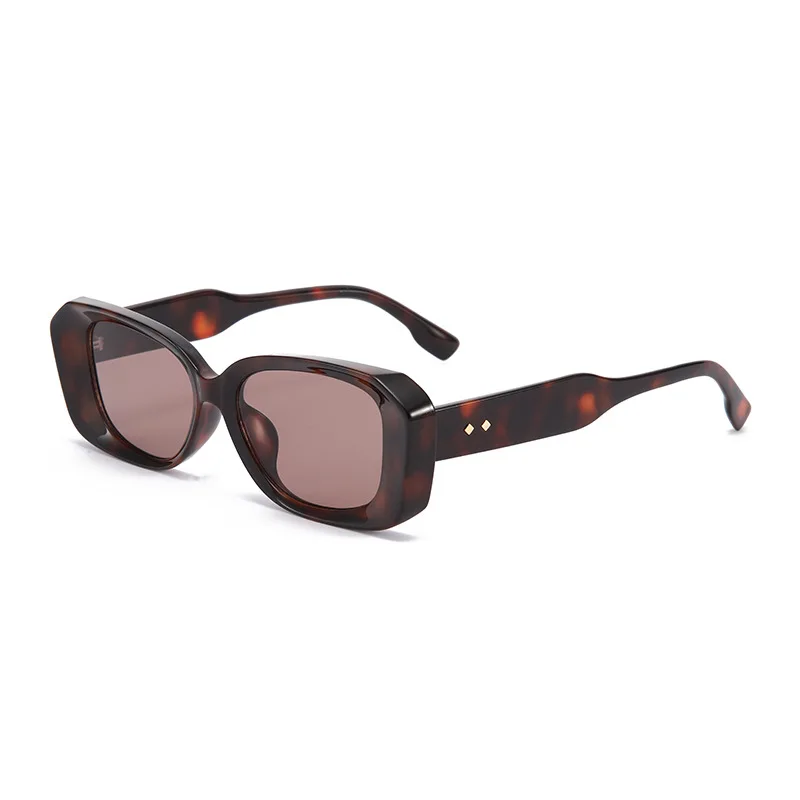 

Retro Square Sunglasses Men's and Women's Fashion Trendy Vintage Popular Frame Driving Sunshades UV400 Eyewear Travel Eyeglasses