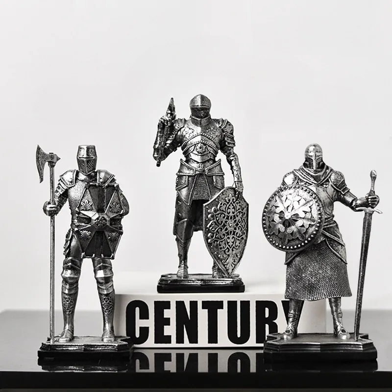 Victory Knight Ornament Medieval European Resin Decoration Office Living Room Vintage Crafts Desktop Decor Gift Home Furnishings