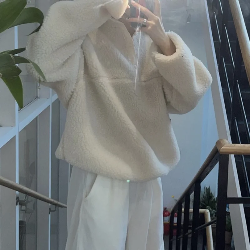 

Korean Style Sweet Soft Loose Zipper Stand Collar Lazy Style Fleece Warmth Outerwear Sweatshirt for Women Spring Season