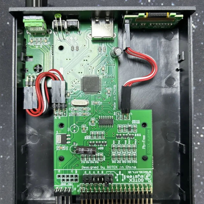SFR1M44-U100LQD-435 black simulation floppy drive with cache, format free USB drive