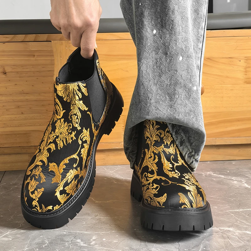 Men Golden Printed Chelsea Boots Elastic Side Slip‑On Ankle Booties Thick Lug Sole Fashion Shoes for Street Party Daily Wear