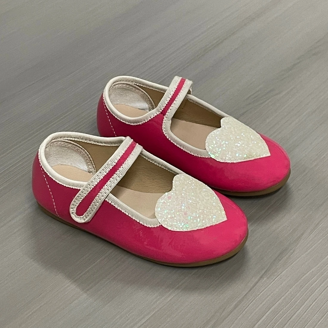 

Jinyu Baby Shoes Princess Shoes Breathable Sandals Summer Leather Men's And Women's Shoes Fashion Personality Heart Shape