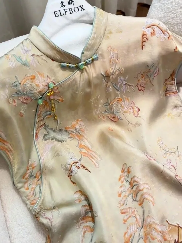 

Elegant and refined short-sleeved women's new Chinese-style button-up plus-size top