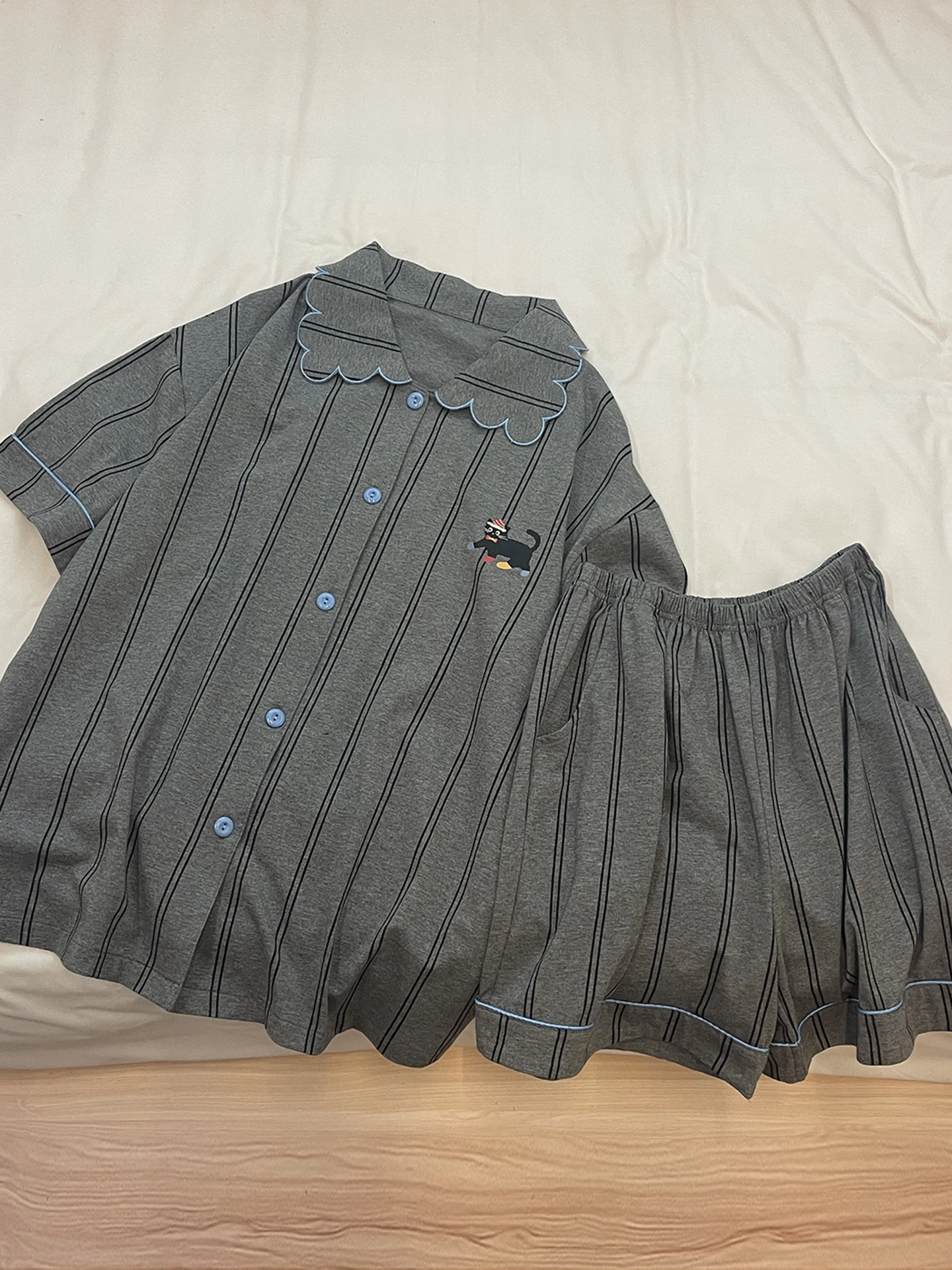 

Комплект для сна из чистого хлопка с отложным воротником и кардиганом для женщин, летний, больших размеров, темно-серый, домашняя одежда с принтом собаки, подходит для улицы