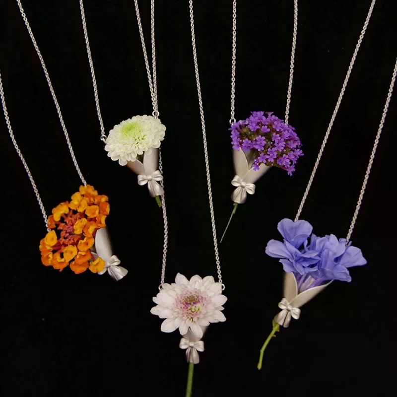 Trendy Bouquet Wrapping Pendant Necklace Small Flowers Can Be Inserted Female Choker Fashion Clavicle Chain Women Jewelry Gift