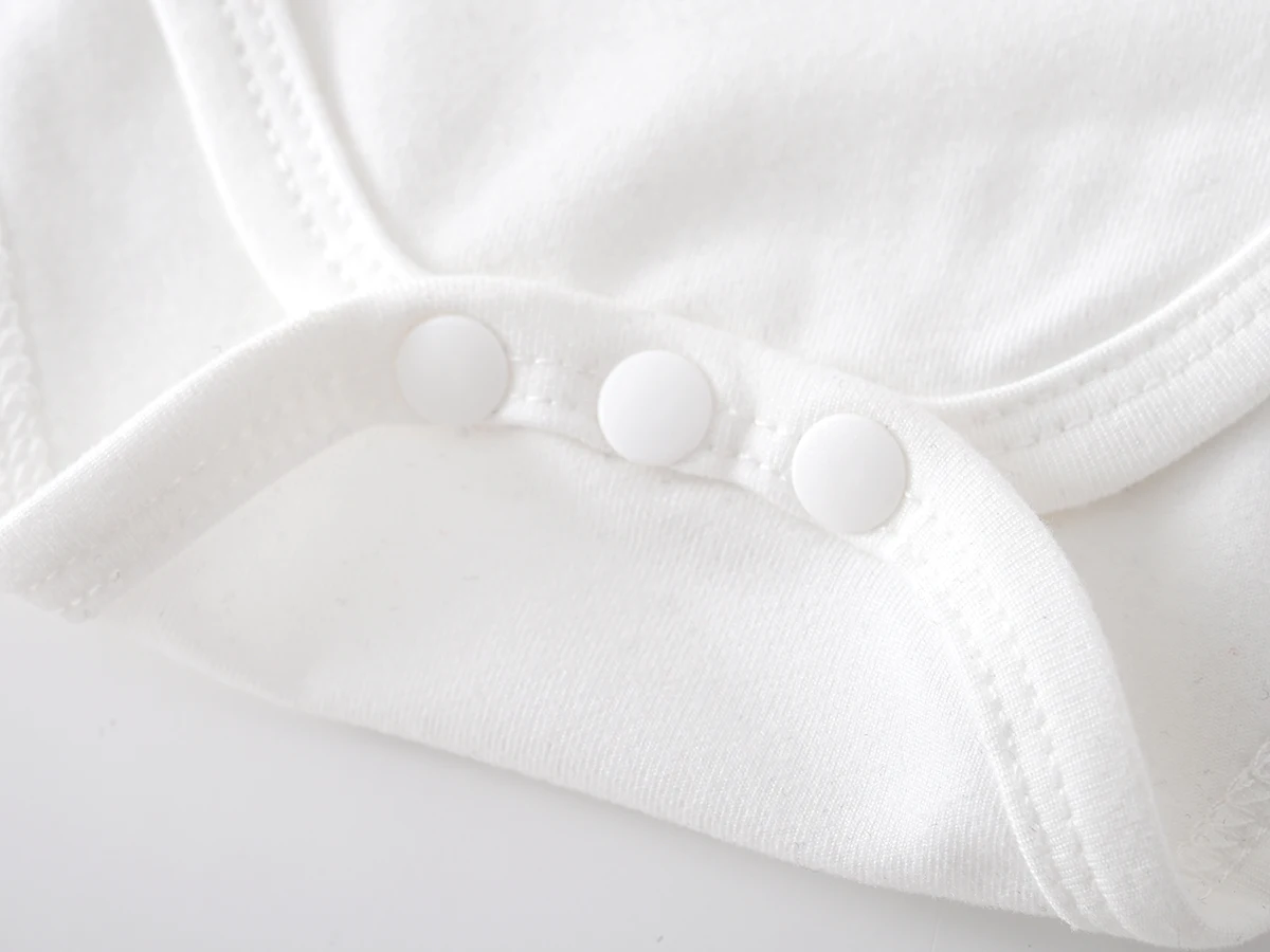 بدلة قفز للأطفال من Somenie بدلة للأولاد والبنات مطرزة بشكل لطيف على شكل دب وأكمام قصيرة بدلة زحف مثلثة + بنطلون + قبعة 3 P