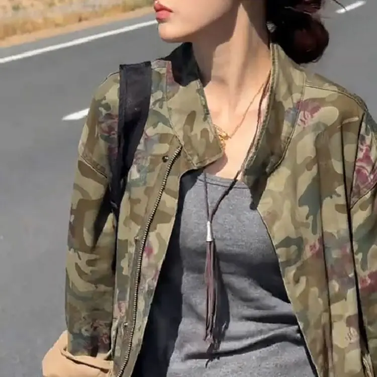 Brauner Trenchcoat für Damen, verlängert, trocken, für College-Frauen, Senioren, unterhalb des Knies, Frühlings-Herbst-Schönheitsösen, strukturierte Schichten