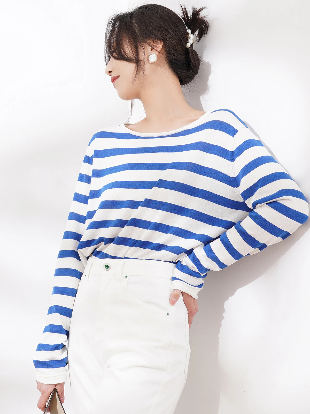 

Антивозрастная трикотажная футболка из шелкового льна в полоску для женщин, свободный крой, для повседневной носки, с длинным воротником, осенняя новинка