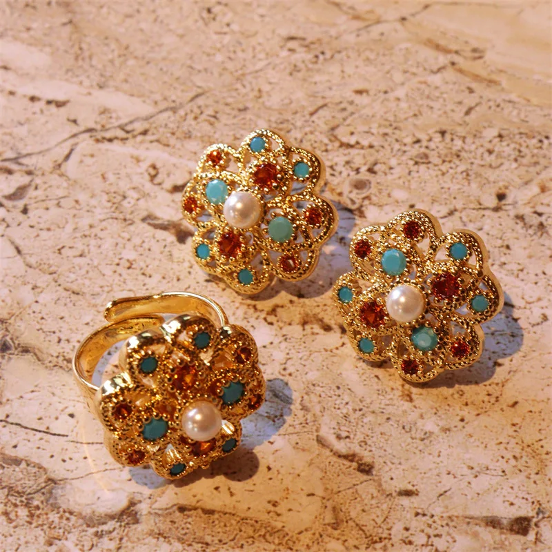Antique Versatile Earrings Design Earrings Simple and Elegant Hollow Engraved National Style Stud Earrings Ring