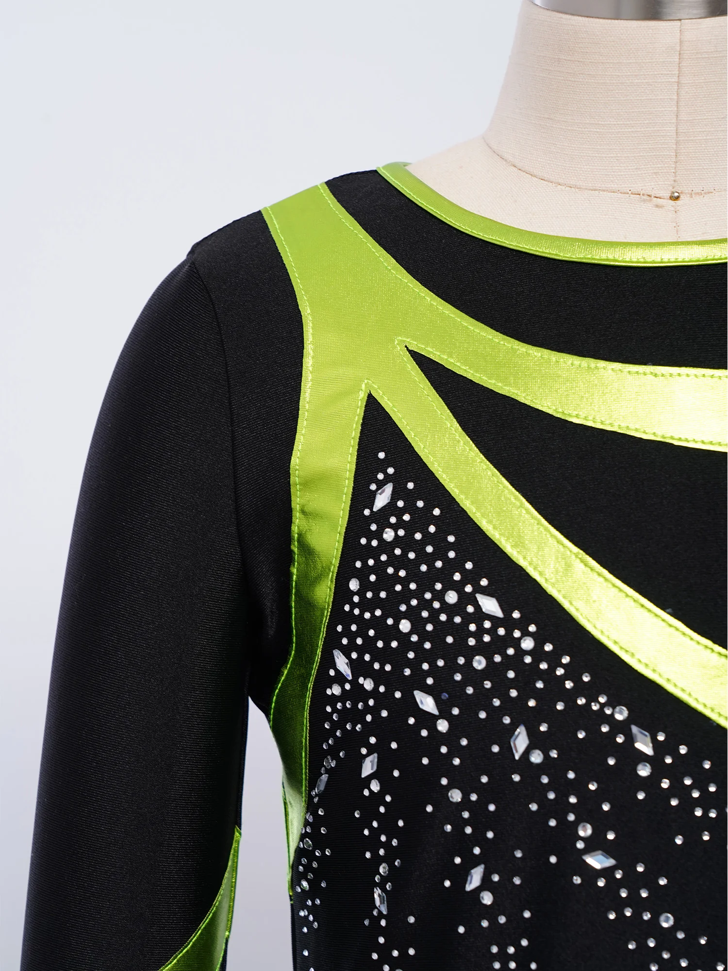 

Kids Boys Figure Skating Gymnastics Performance Costume Shirts Long Sleeve Rhinestones Metallic Ballet Skating Dancewear Tops
