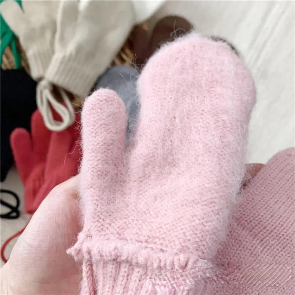 New Warm Baby Gloves Winter Mittens Children Full Finger Gloves for 1-3Y Kids Hanging Neck Warm Gloves Newborn Baby Accessories