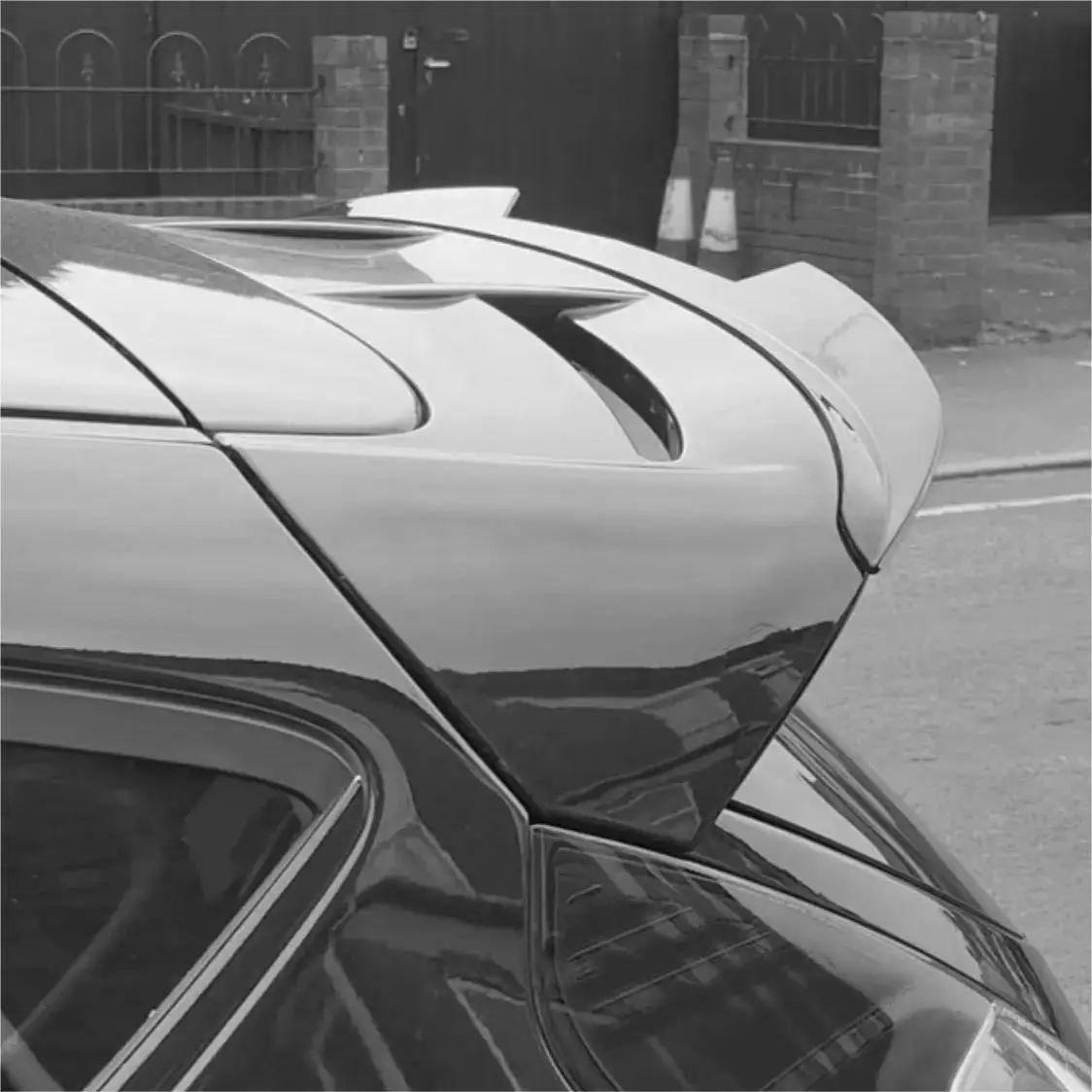 ABS Spoiler Cap Maxton Style Rear Wing Add-on Rear Lip Spoiler Decoration Accessories for Ford Fiesta ST-LINE MK7 Only 2008-2012