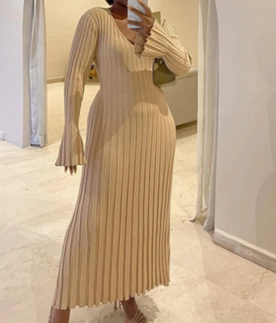 

Knitted dress with casual waist cinching, V-neck, big pit stripe, slimming effect, knitted long skirt