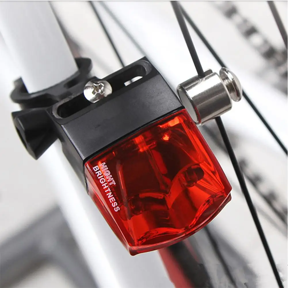 Bicycle Tail Light Waterproof Magnetic Power Generate Warning Light Bicycle Equipment Accessories Cycling Bike Rear Panier Light