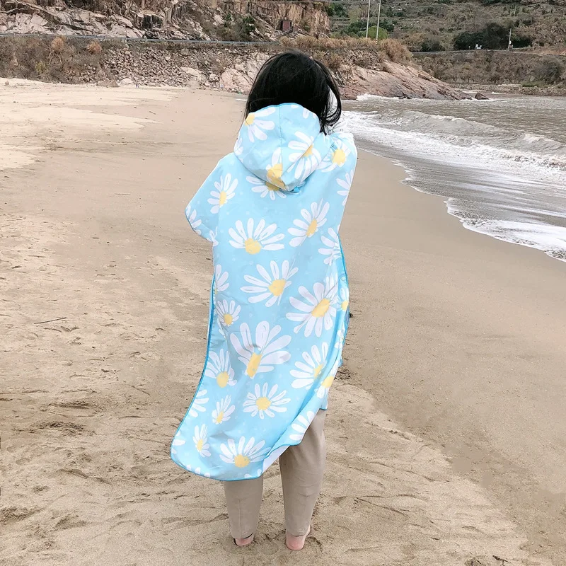 تصفح المعطف منشفة ستوكات تصفح المعطف مقنعين تغيير روب استحمام سريعة الجافة بركة السباحة منشفة الشاطئ مع غطاء محرك السيارة بذلة