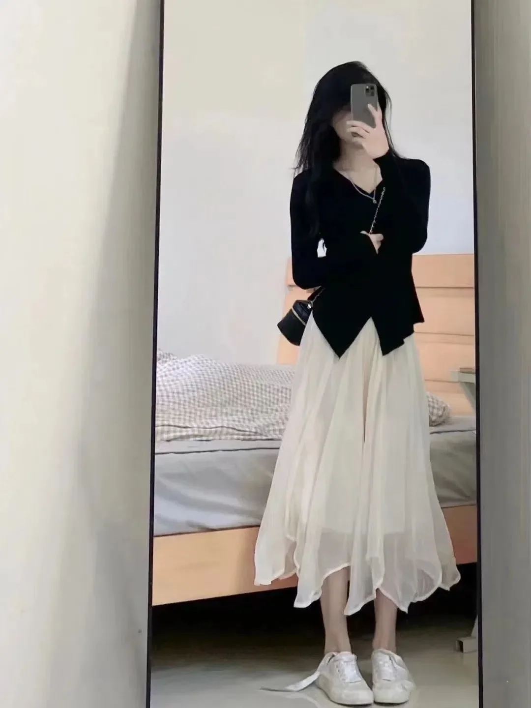 Celebrity Suit Women's Spring and Autumn New Design V-Neck Long Sleeve Top A- Shown Mesh Skirt Two-Piece Set