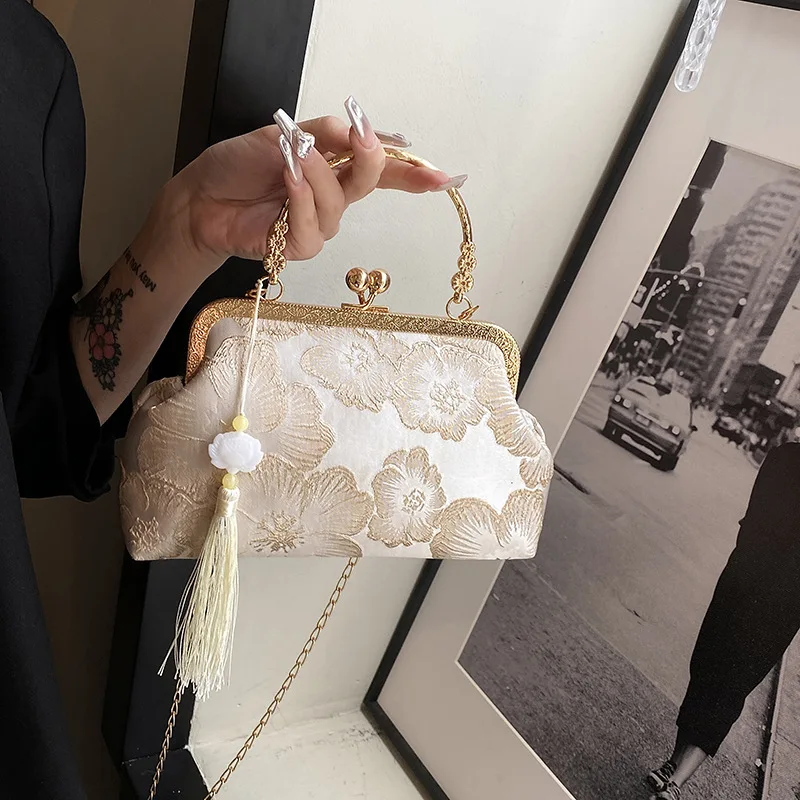 

New 2024 Chinese Sle Handbag Women's Qipao Matching Ancient Faion Small Bag Embroidered Silk Handbag Commuter Sle