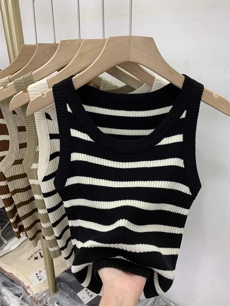 Sommer Gestreiften Tank Tops Frauen Ärmellose Gestrickte T-Shirts Crop Tops Weibliche Elastische Dünne Beiläufige Westen Frühling Pullover Camis 2026