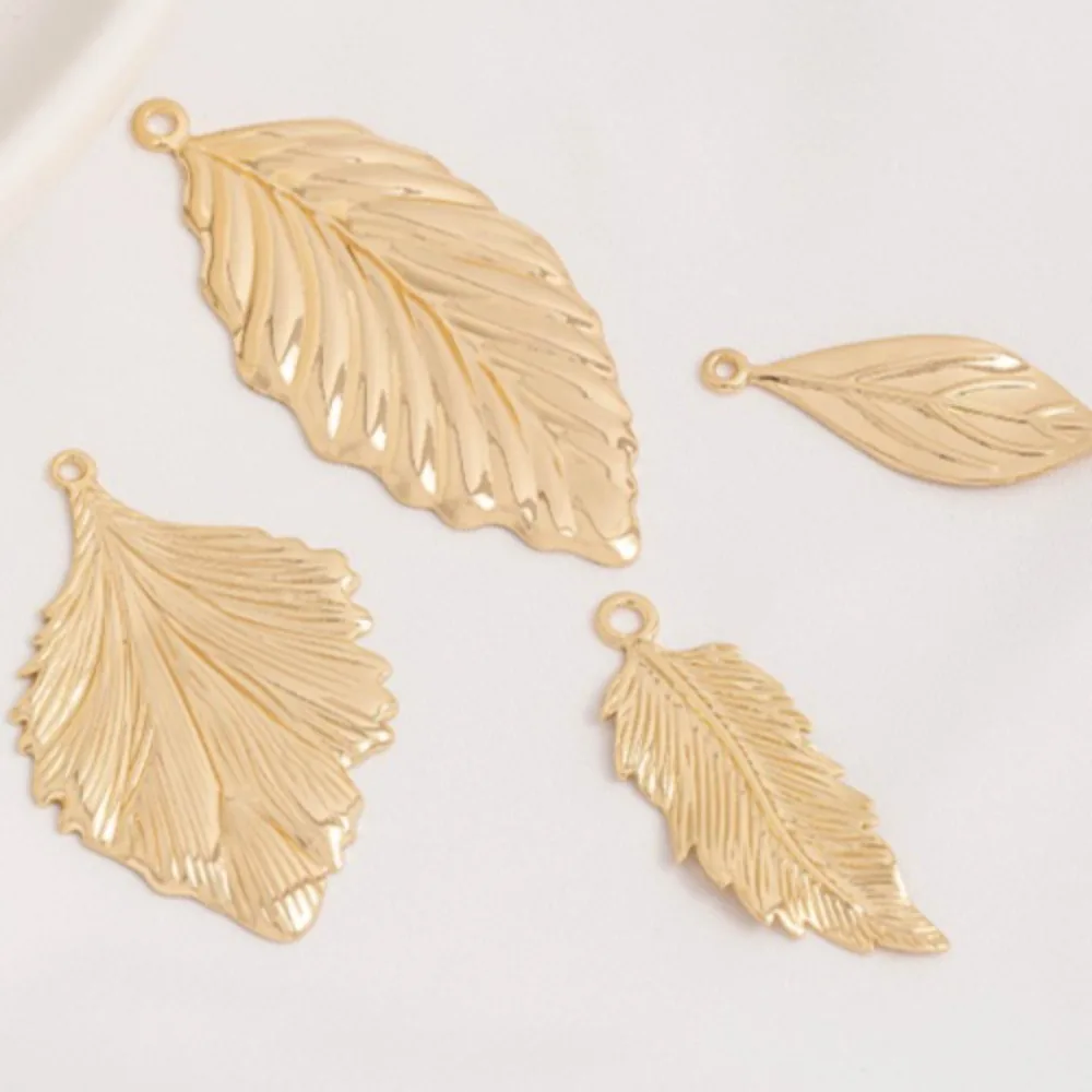 

1Pcs Copper Charms 14K Gold Color Textured Leaf Pendant Ginkgo Biloba Piece Pendant DIY Handmade Earrings Hairpin Accessories